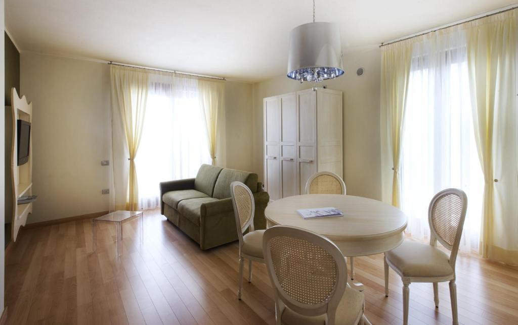 Il Castello Di Lovere Hotel Room photo