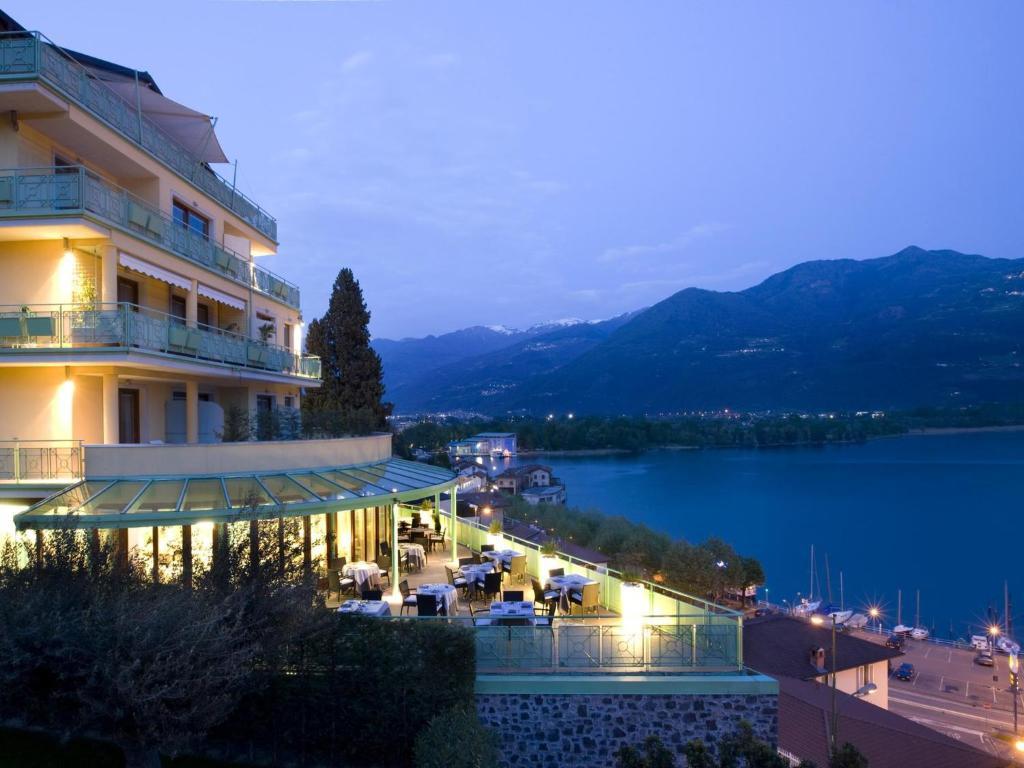 Il Castello Di Lovere Hotel Exterior photo